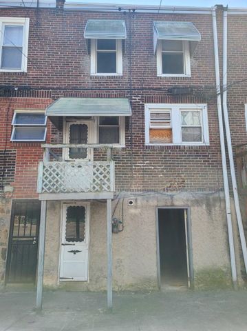 6445 DICKS AVE, Philadelphia, PA 19142