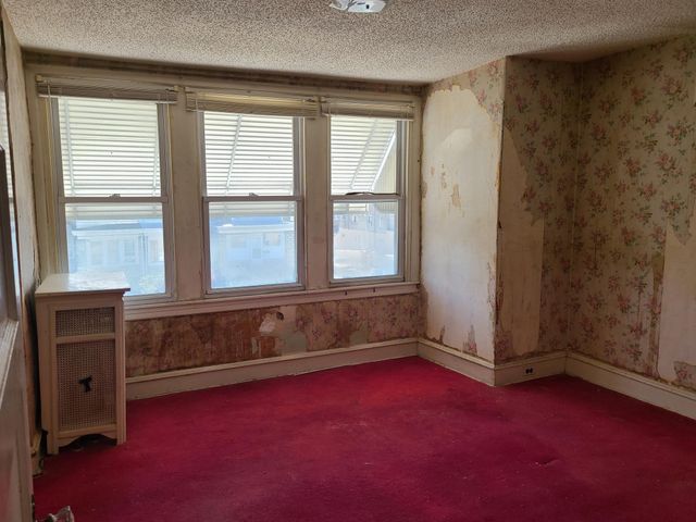 6445 DICKS AVE, Philadelphia, PA 19142