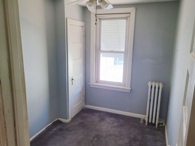 6445 DICKS AVE, Philadelphia, PA 19142