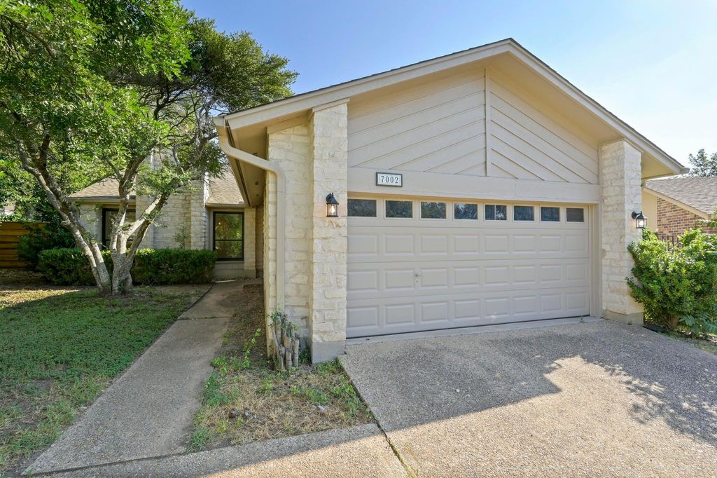 7002 Firewheel HOLW, Austin, TX 78750