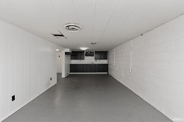 1205 West Avenue, Goshen, IN 46526