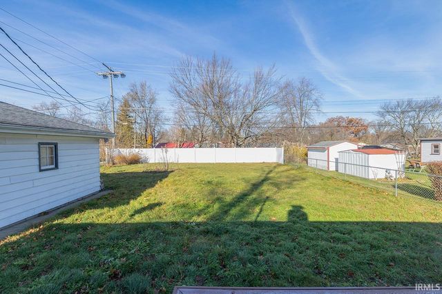 1205 West Avenue, Goshen, IN 46526