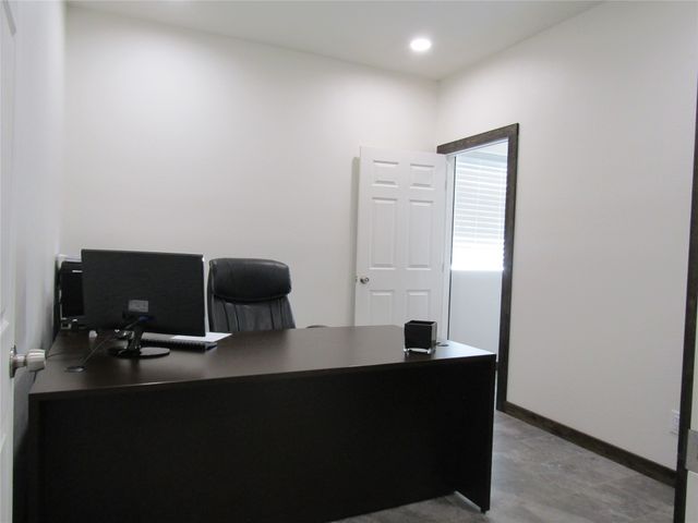 1324 N Main Street, Paris, TX 75460