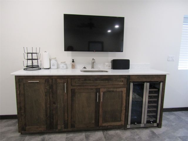 1324 N Main Street, Paris, TX 75460