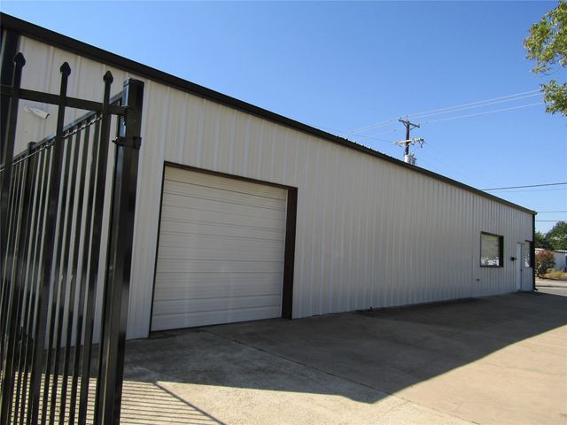 1324 N Main Street, Paris, TX 75460