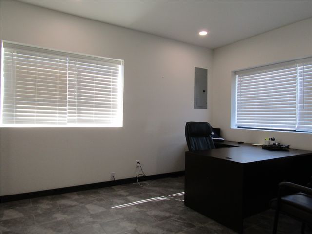 1324 N Main Street, Paris, TX 75460