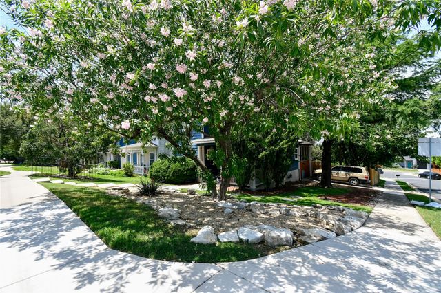 3602 S 2nd ST, Austin, TX 78704