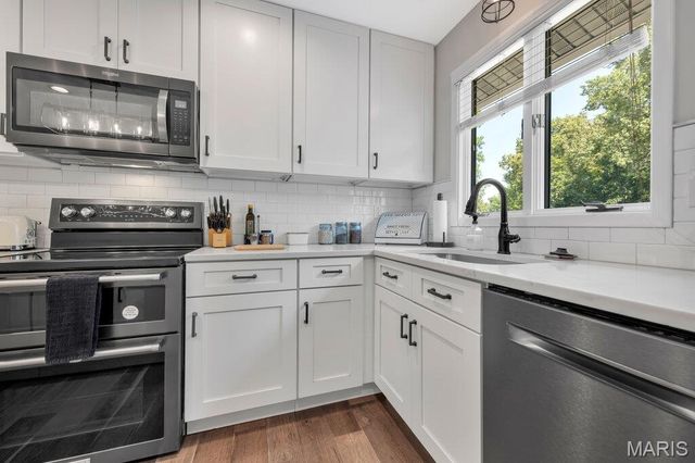2 Bridal Oak Court, O'fallon, MO 63366