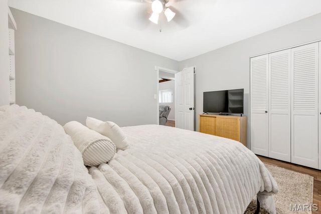 2 Bridal Oak Court, O'fallon, MO 63366
