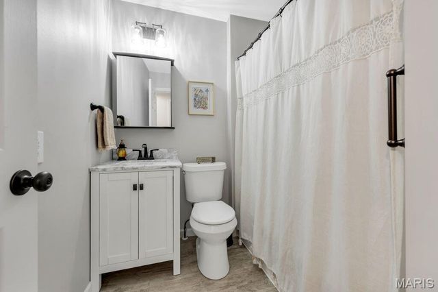2 Bridal Oak Court, O'fallon, MO 63366