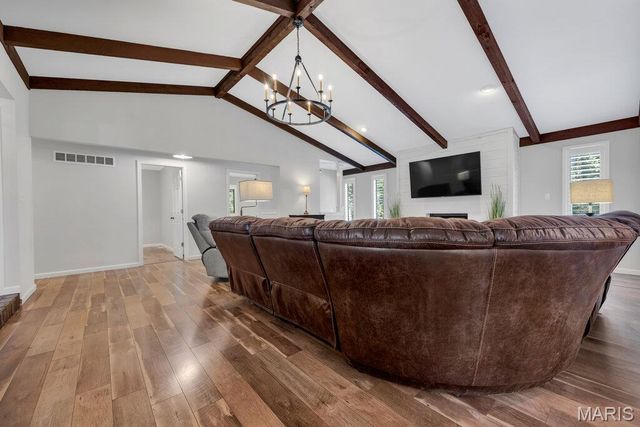 2 Bridal Oak Court, O'fallon, MO 63366