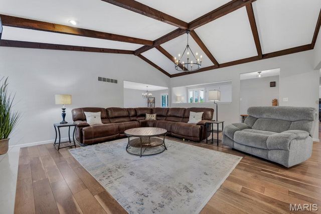 2 Bridal Oak Court, O'fallon, MO 63366
