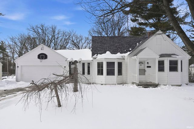 4924 Standish Drive, Fort Wayne, IN 46806