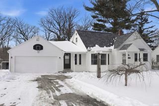 4924 Standish Drive, Fort Wayne, IN 46806