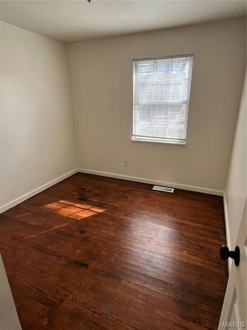 10147 Clairmont Drive, Dellwood, MO 63136
