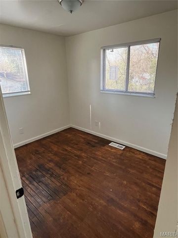 10147 Clairmont Drive, Dellwood, MO 63136