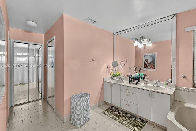 15735 SW 153rd Ave, Miami, FL 33187