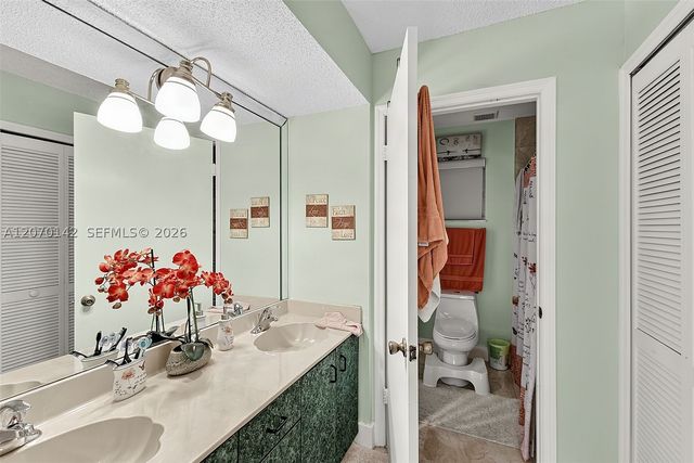 15735 SW 153rd Ave, Miami, FL 33187