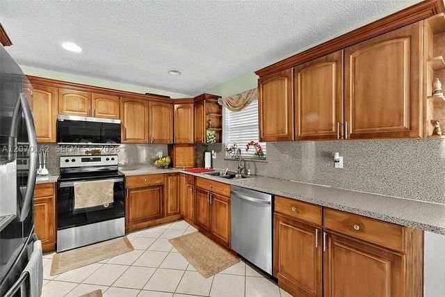 15735 SW 153rd Ave, Miami, FL 33187