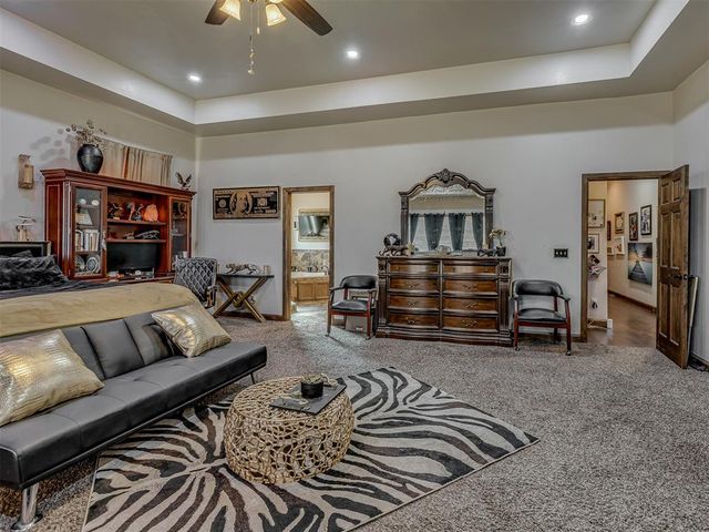 13630 S Kelly Avenue, Edmond, OK 73025