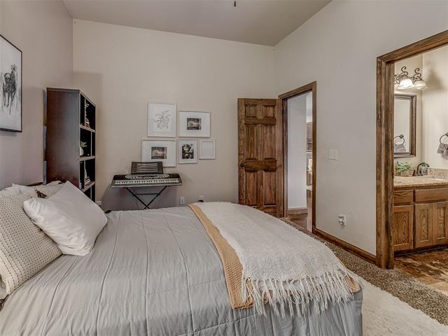 13630 S Kelly Avenue, Edmond, OK 73025