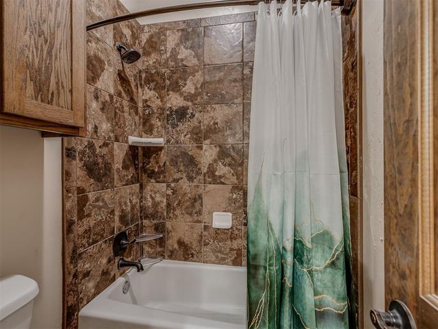 13630 S Kelly Avenue, Edmond, OK 73025