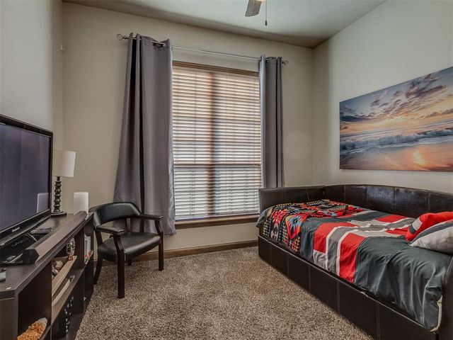 13630 S Kelly Avenue, Edmond, OK 73025