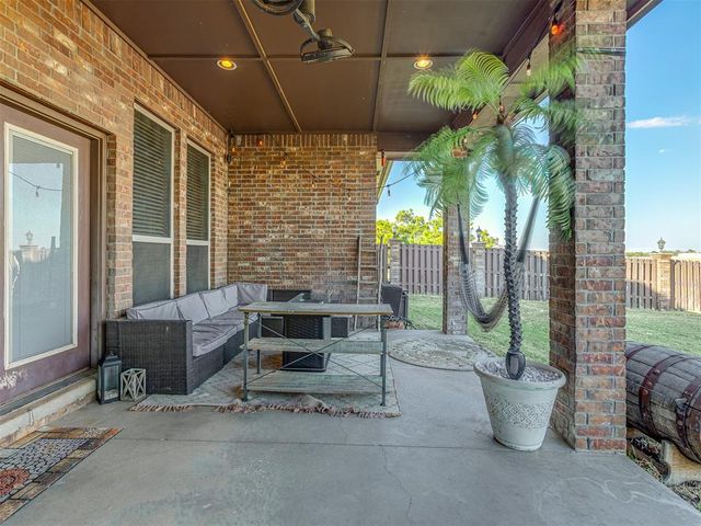 13630 S Kelly Avenue, Edmond, OK 73025