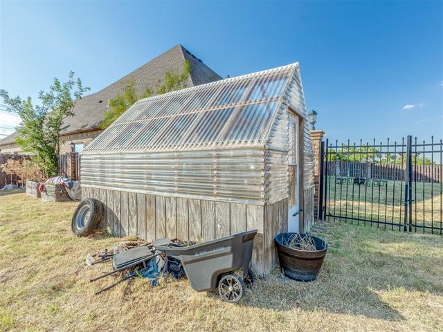 13630 S Kelly Avenue, Edmond, OK 73025
