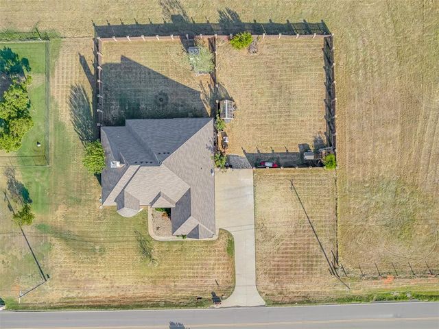 13630 S Kelly Avenue, Edmond, OK 73025