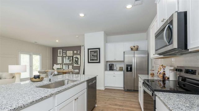 6026 NE Knickerbocker Street, Mableton, GA 30126
