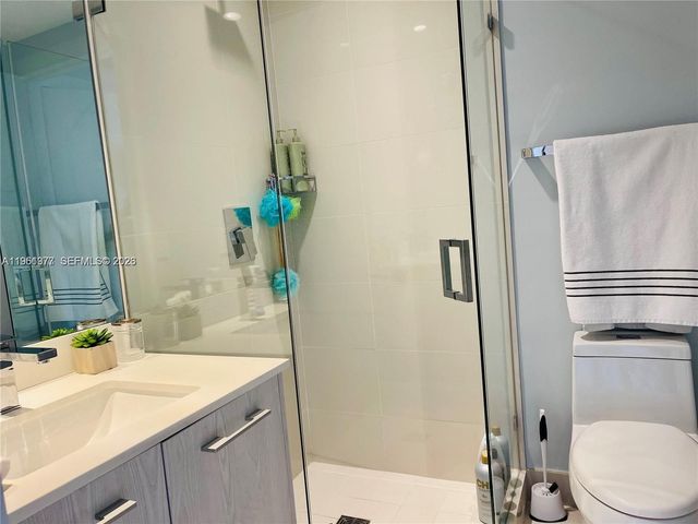 45 SW 9th St 2003, Miami, FL 33130