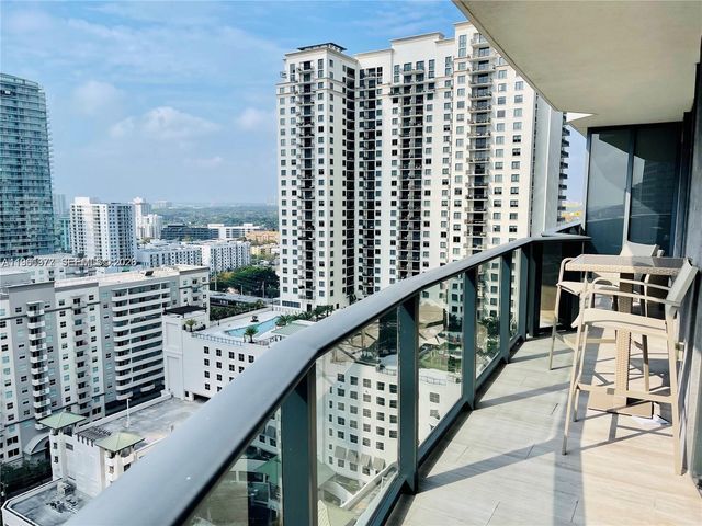 45 SW 9th St 2003, Miami, FL 33130