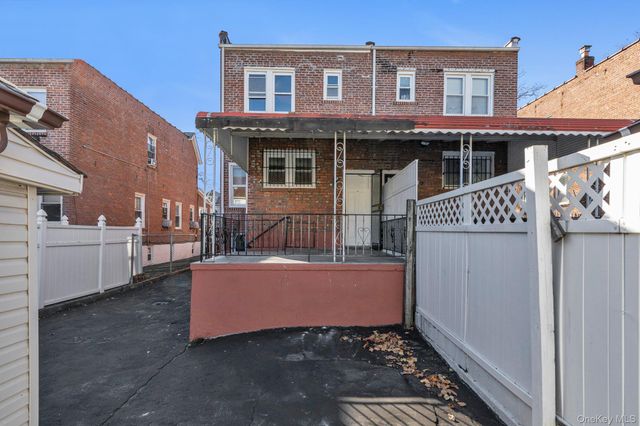 8835 Vanderveer Street, Queens Village, NY 11427