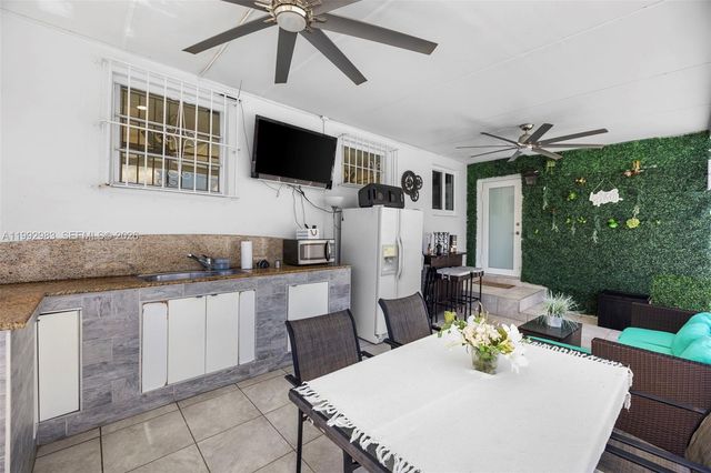 8631 SW 16th Ter, Miami, FL 33155