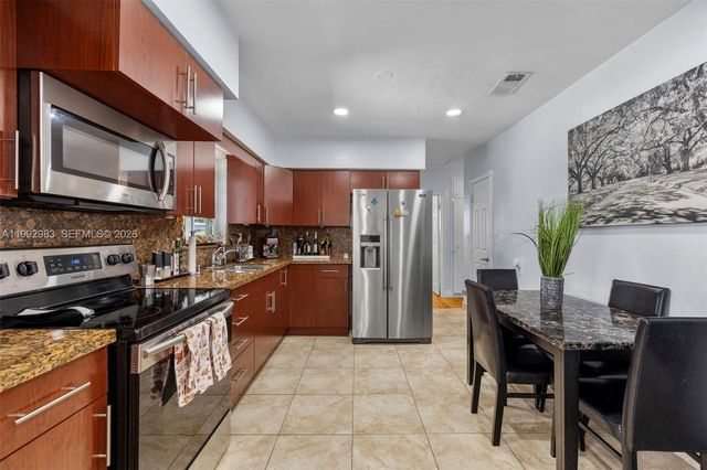 8631 SW 16th Ter, Miami, FL 33155