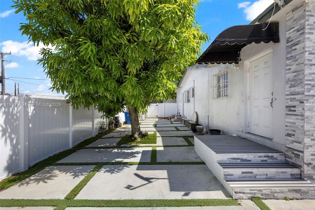 8631 SW 16th Ter, Miami, FL 33155