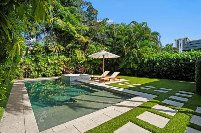 45 SW 19th Rd, Miami, FL 33129