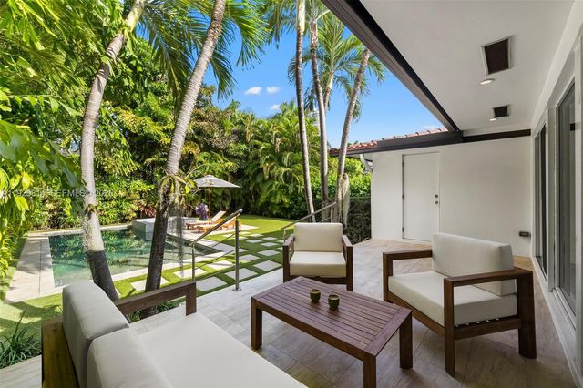 45 SW 19th Rd, Miami, FL 33129