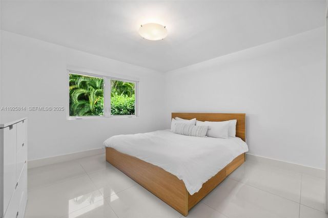 45 SW 19th Rd, Miami, FL 33129