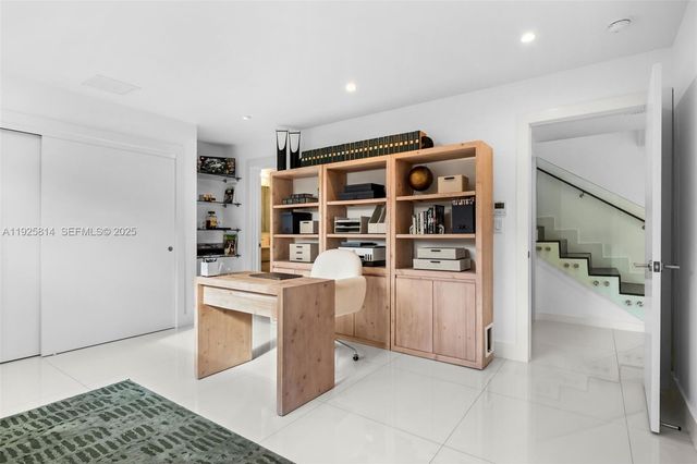 45 SW 19th Rd, Miami, FL 33129