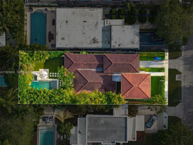 45 SW 19th Rd, Miami, FL 33129