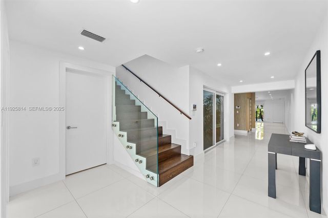 45 SW 19th Rd, Miami, FL 33129