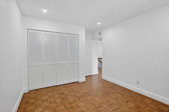 11556 NW 1st Street, Plantation, FL 33325