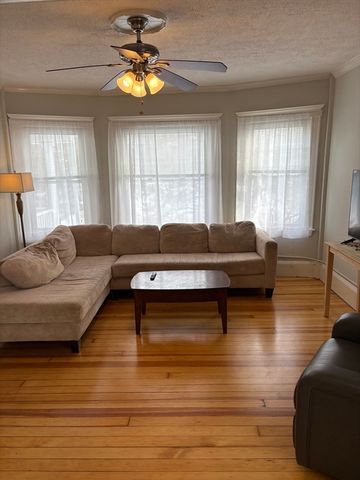 1877 Hyde Park Ave 2, Boston, MA 02136