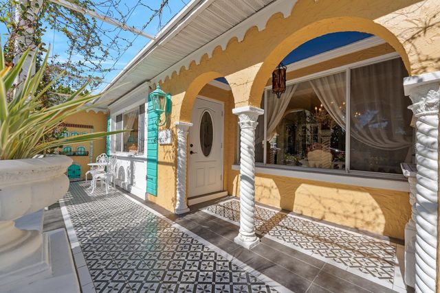 3511 W EUCLID AVENUE, Tampa, FL 33629