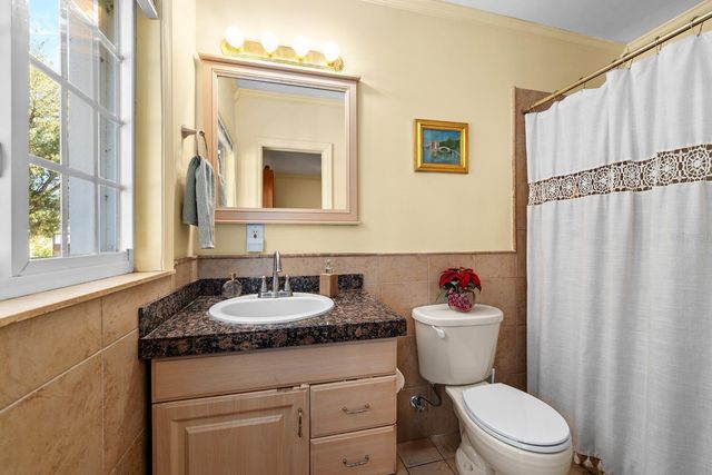 3511 W EUCLID AVENUE, Tampa, FL 33629