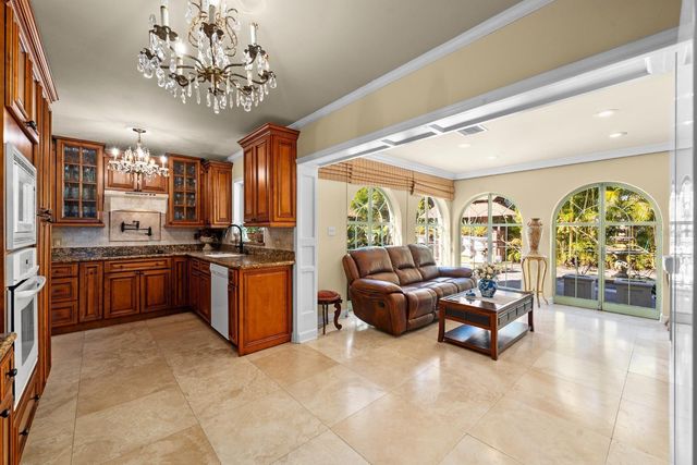 3511 W EUCLID AVENUE, Tampa, FL 33629