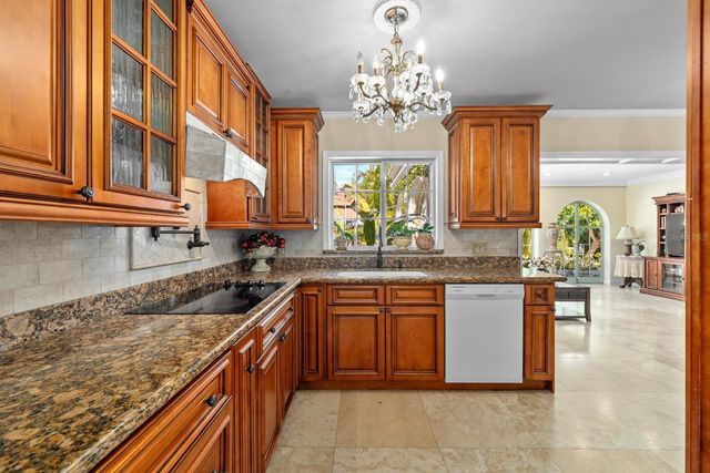 3511 W EUCLID AVENUE, Tampa, FL 33629