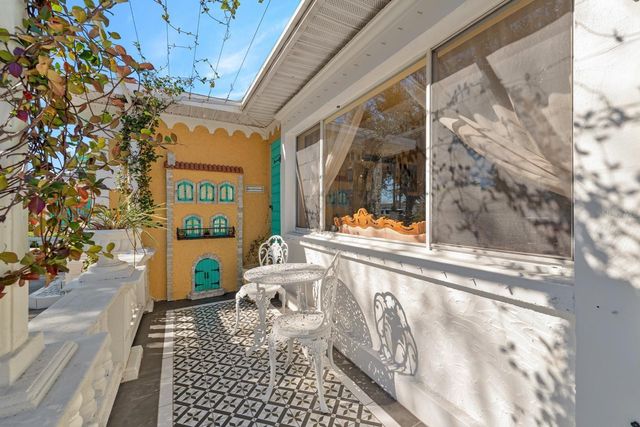 3511 W EUCLID AVENUE, Tampa, FL 33629